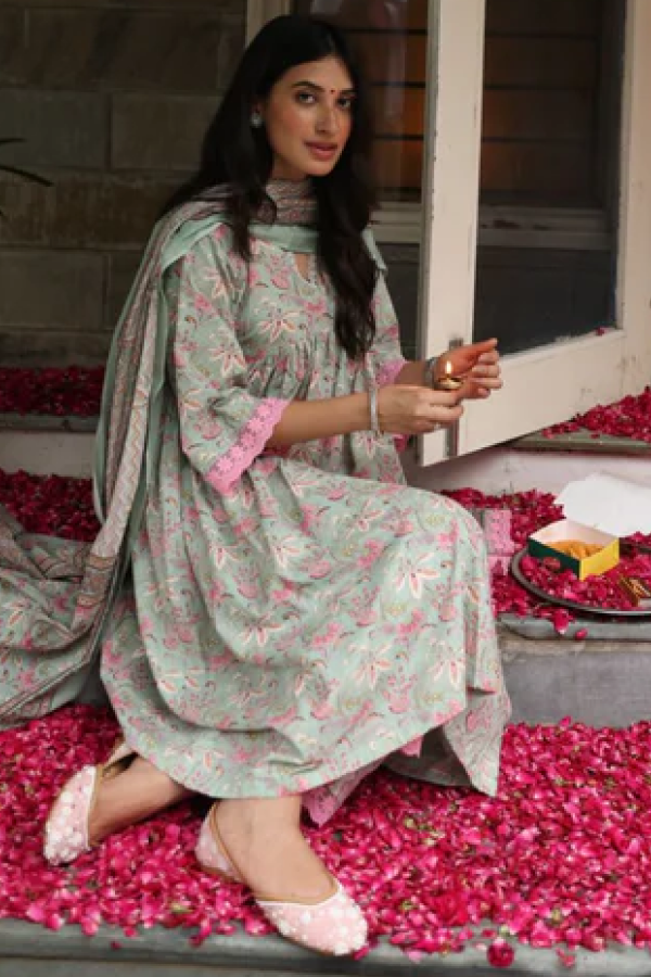 Shubh Furla Suit