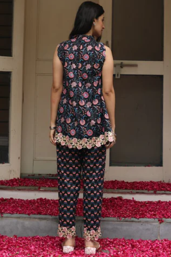 Black Rangeela Suit