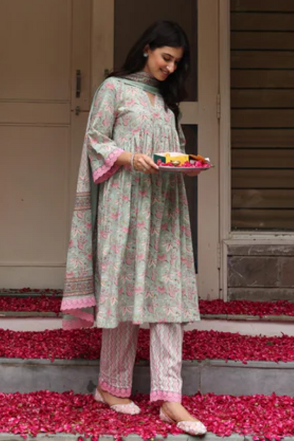 Shubh Furla Suit